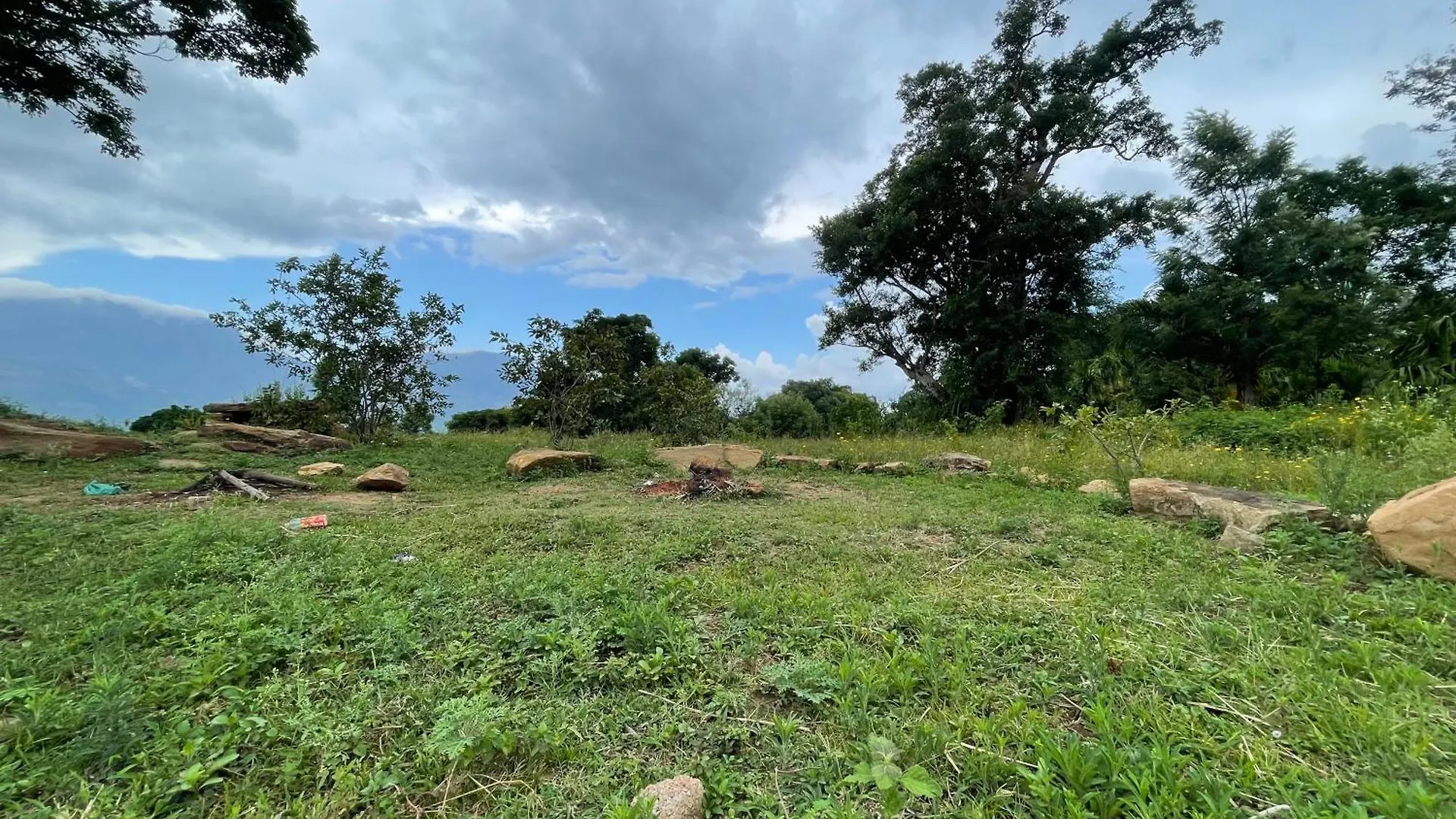 4Acres Farm Stay And Natural Mudhouse Kanthalloor Campeggio